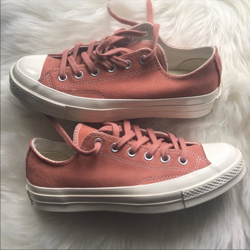 7.5 Converse MAKE AN OFFER